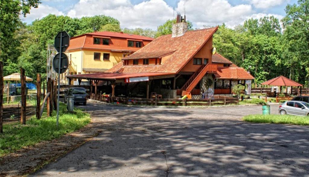 Zajazd Ostep Gorzyn Экстерьер фото
